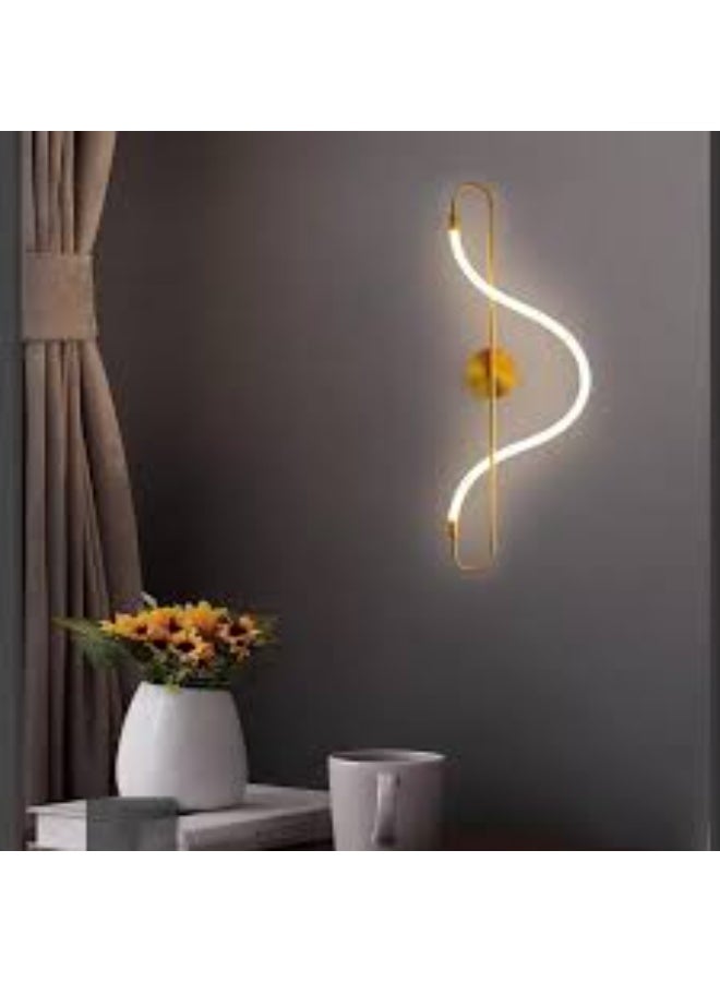المفتاحة مصباح حائط LED عصري بتصميم منحني ذهبي لغرفة المعيشة، غرفة النوم، الممر، والسلالم | إضاءة جدارية داخلية مزخرفة موفرة للطاقة من الأكريليك - Image 2