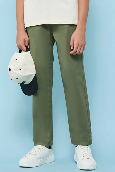 أر أند بي Solid Straight Fit Pants with Drawstring Waist