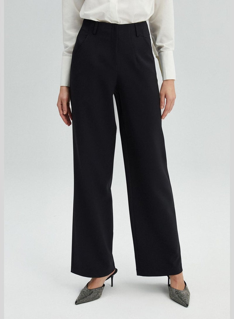 Touche WIDE LEG CREPE TROUSERS - Image 4