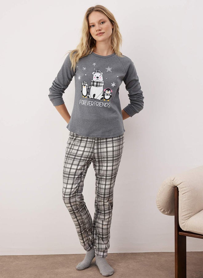 trendyol Soft Knitted Pajama Set with Smoked Bear and Penguin Print Plaid - Image 2
