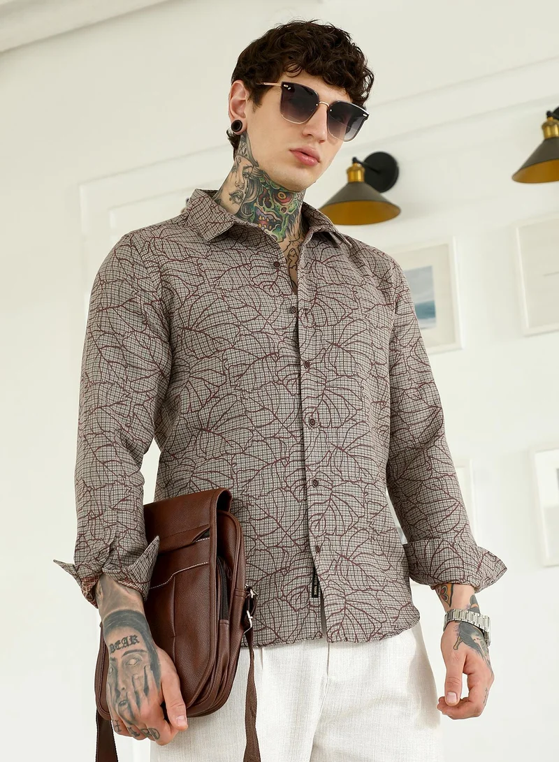 Campus Sutra Men's Slim Fit Abstract Patterned Cotton-Poly Blend Shirt | أكمام قصيرة | مطبوع | ملابس كاجوال ويومية | طوق منتشر