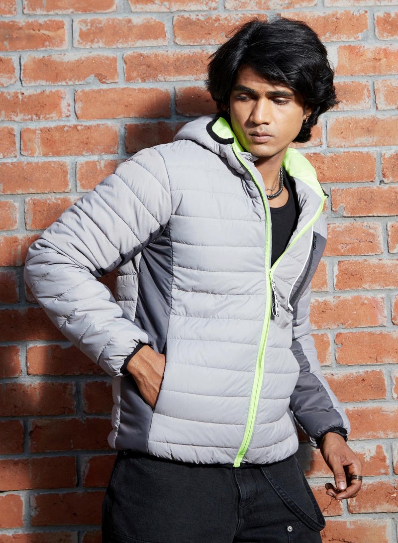 Campus Sutra Men's Light Grey Puffer Jacket With Contrast Zipper  - Image 3