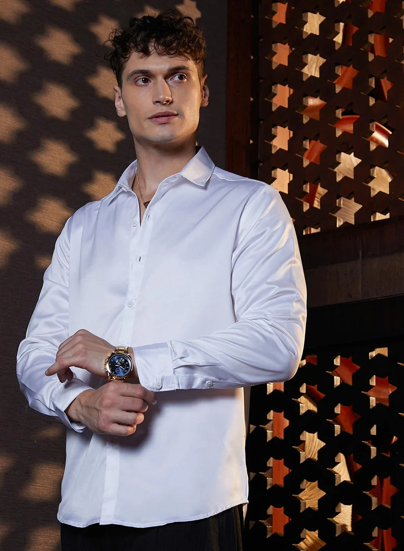 كامبوس سوترا قميص رجالي أبيض ساتان بلمعة مريحة للارتداء اليومي