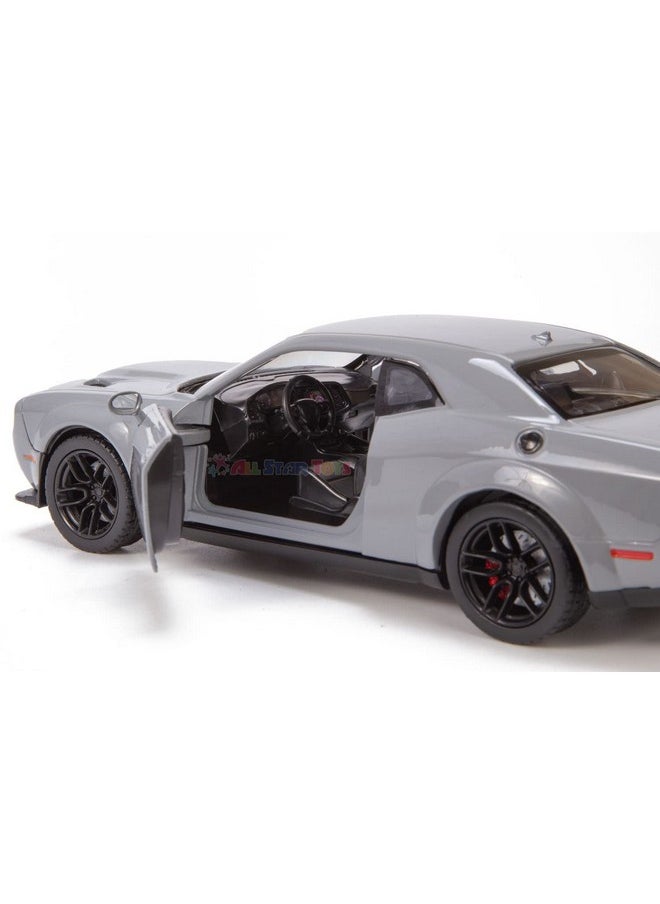موتورماكس سيارة دودج تشالنجر SRT Hellcat Widebody Destroyer رمادية اللون موديل 2018 حصرية من Motormax All Star Toys، طراز 1/24، طراز 79350، رمادي  - Image 4