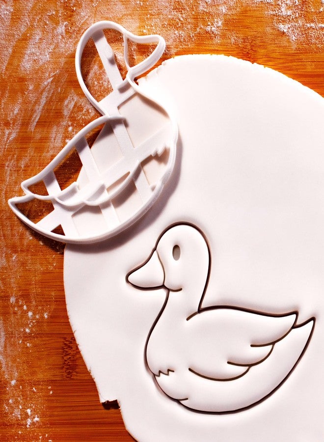 BAKERLOGY Mother Duck Cookie Cutter - Detailed Biscuit Cutter Design for Baking and Crafts, ideal on fondant, dough, clay - Image 2
