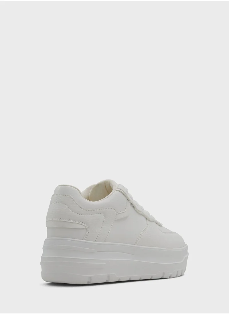 CALL IT SPRING Ivey Low Top Sneakers