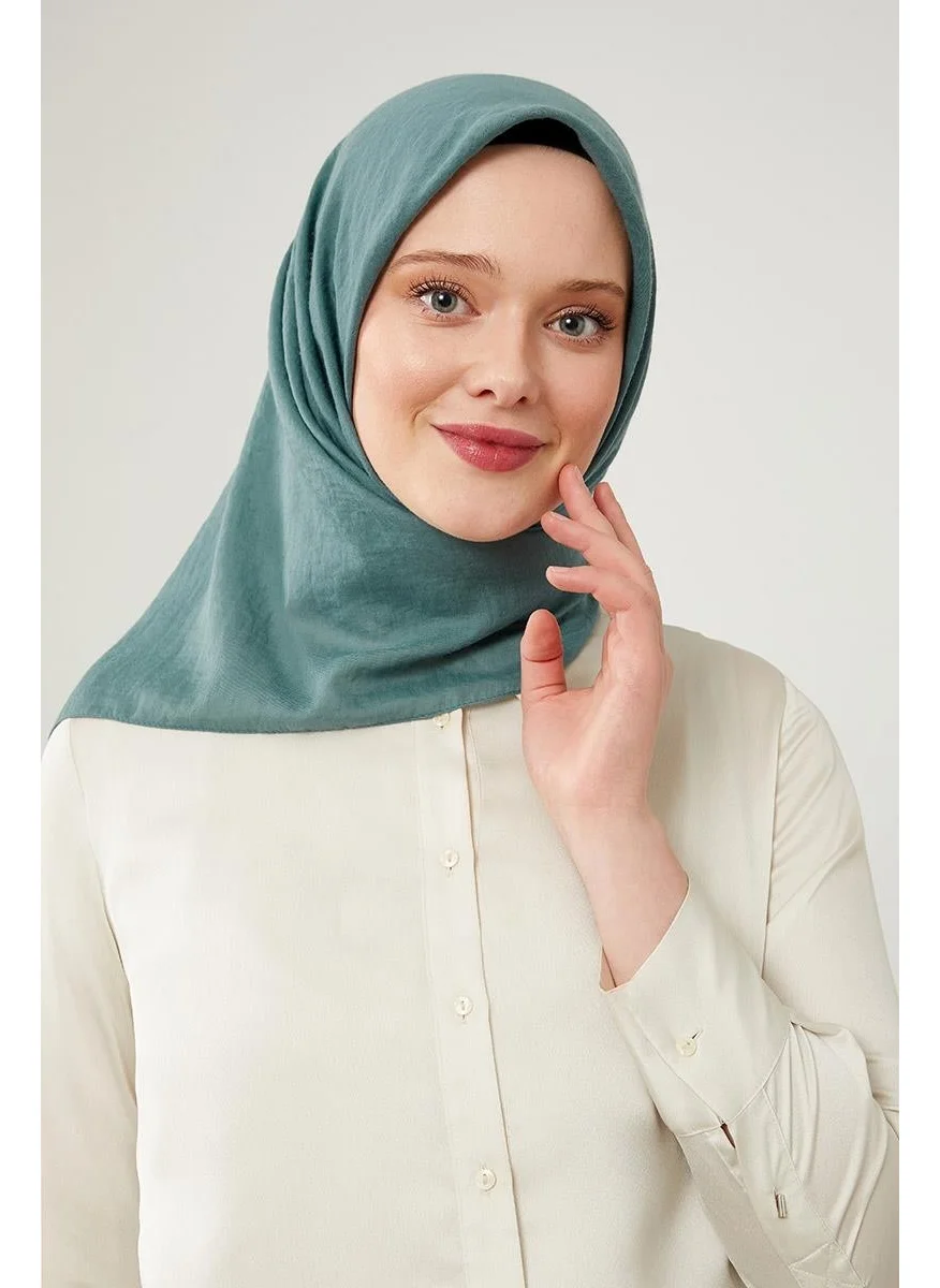 ليفيدور Almond Green Plain Luxury Cotton Cazz Scarf