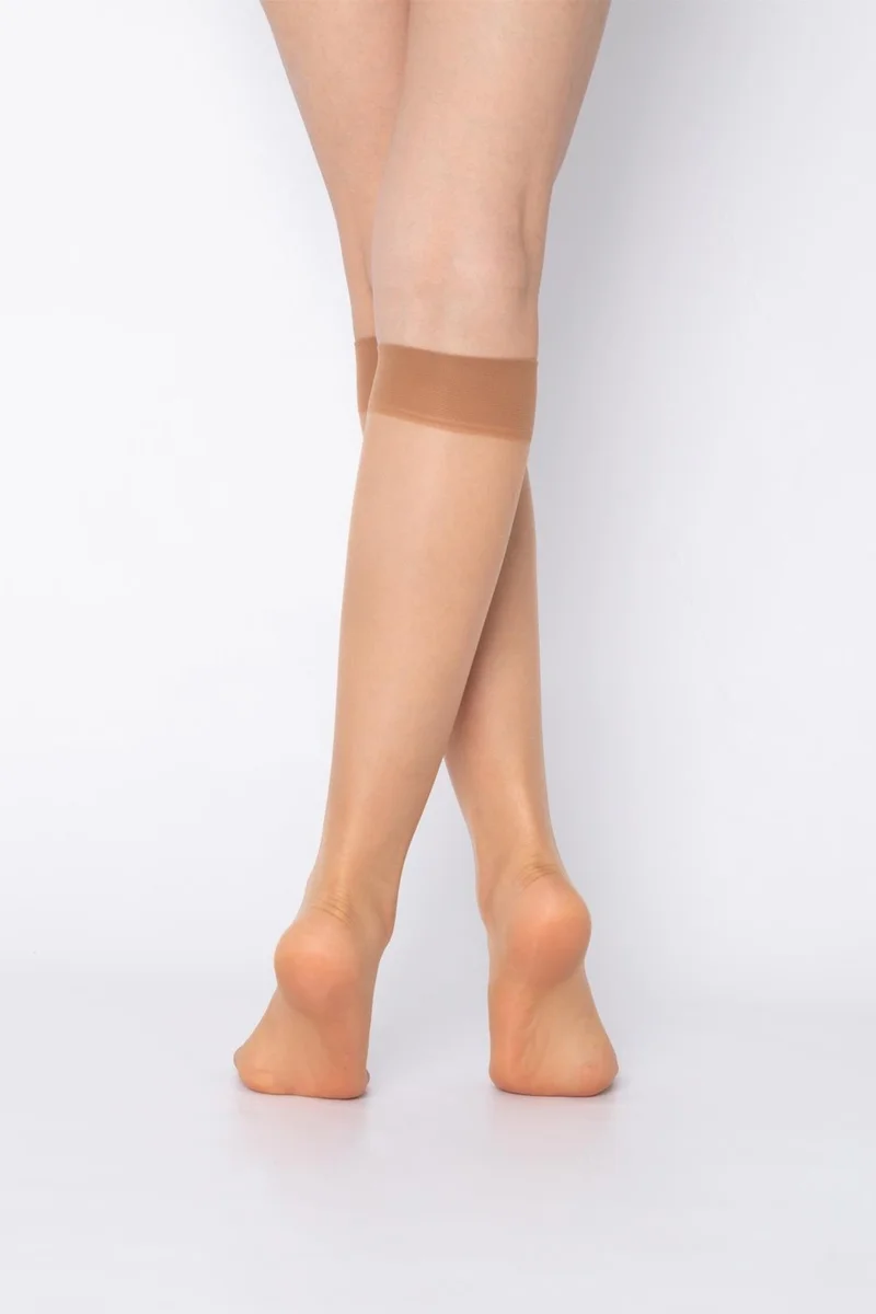 دو رى مى Ultra Thin Matte Knee High Socks Artemis