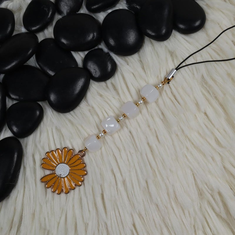 Threads & Beads Phone charm, Hand Made with Beads and Colorfull Daisy Charm - Image 3