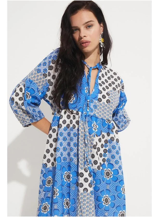 جون June Patterned V-Neck Linen Dress