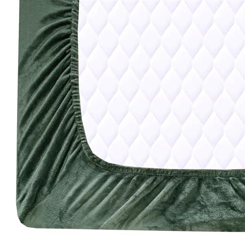 S&S Sands Flannel 300 TC Luxurious Bedsheets for Winter, King Size Fitted Warm Double Bedsheet, 72 x 78 x 10 inches, with 2 Pillow Covers (Green) - Image 4