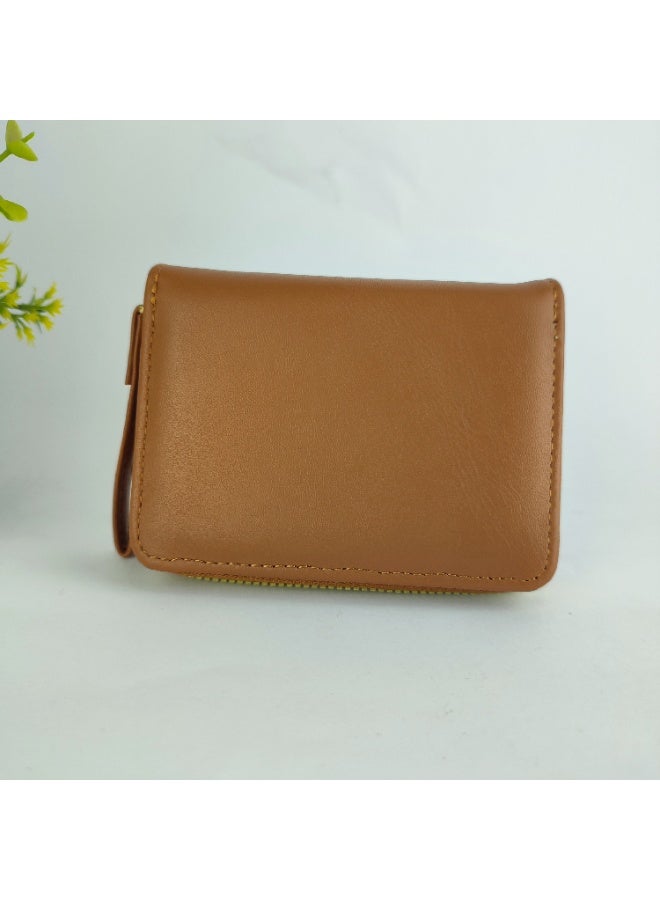 Luxury Women’s Leather Wallet with Soft Texture and Inner Compartments for Organizing Your Essentials - Image 4