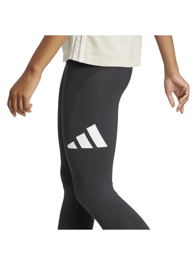 adidas ليجنز قطن نسائي بشعار كبير من Essentials