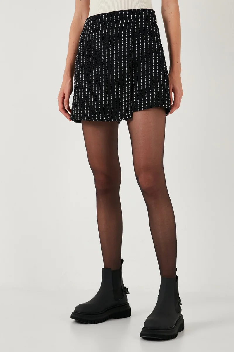 ليلا Patterned Winter Mini Shorts Skirt Women's Shorts Skirt 611SR00080