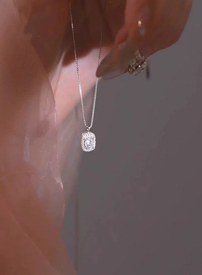 Necklace for Girls ,Shiny Necklace ,Women's Fashionable Temperament Collarbone Chain (gold)   Accessories for ladies,Jewelry Gifts  Party Jewellery Birthday Gifts for Family, Friends and Classmates. - Image 3