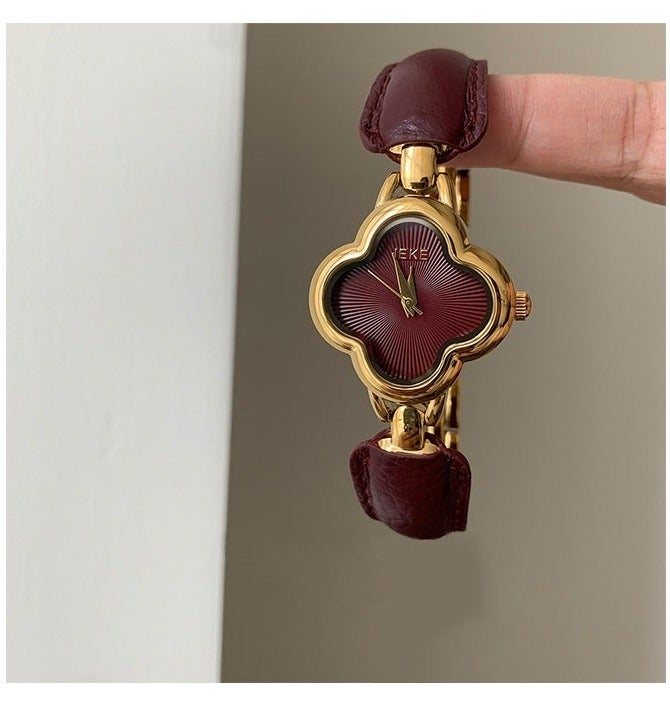 Red Clover Women's Niche, Light Luxury, High-end Feel Bracelet Watch For Women - Image 1