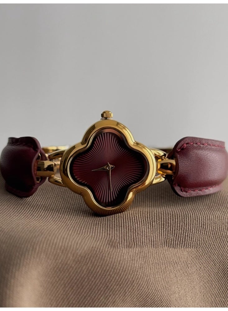Red Clover Women's Niche, Light Luxury, High-end Feel Bracelet Watch For Women - Image 5