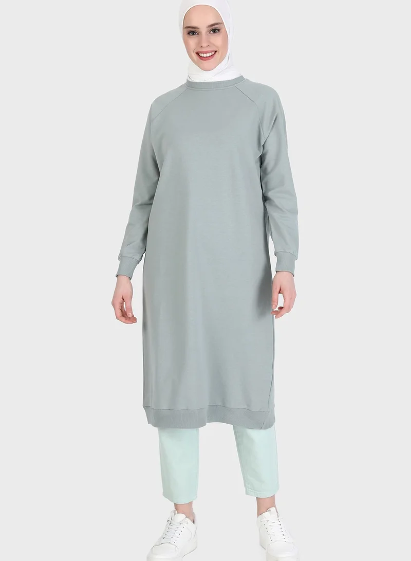 رفقة من مودانيسا سويت شيرت طويل