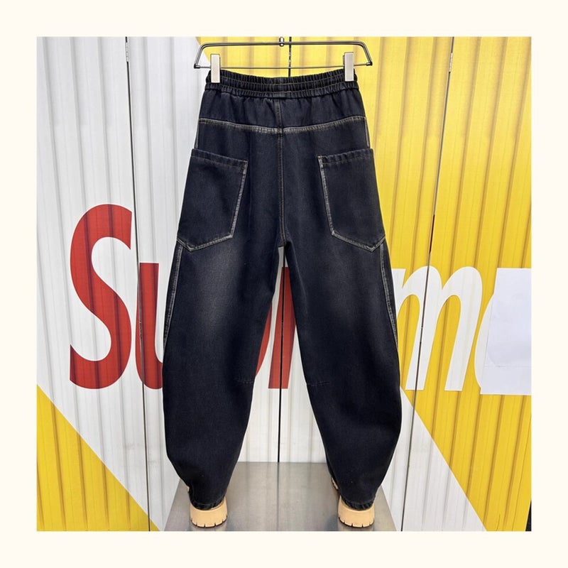 Unisex Classic Denim Jeans Loose Fit Daily Outdoor Wear - Image 4