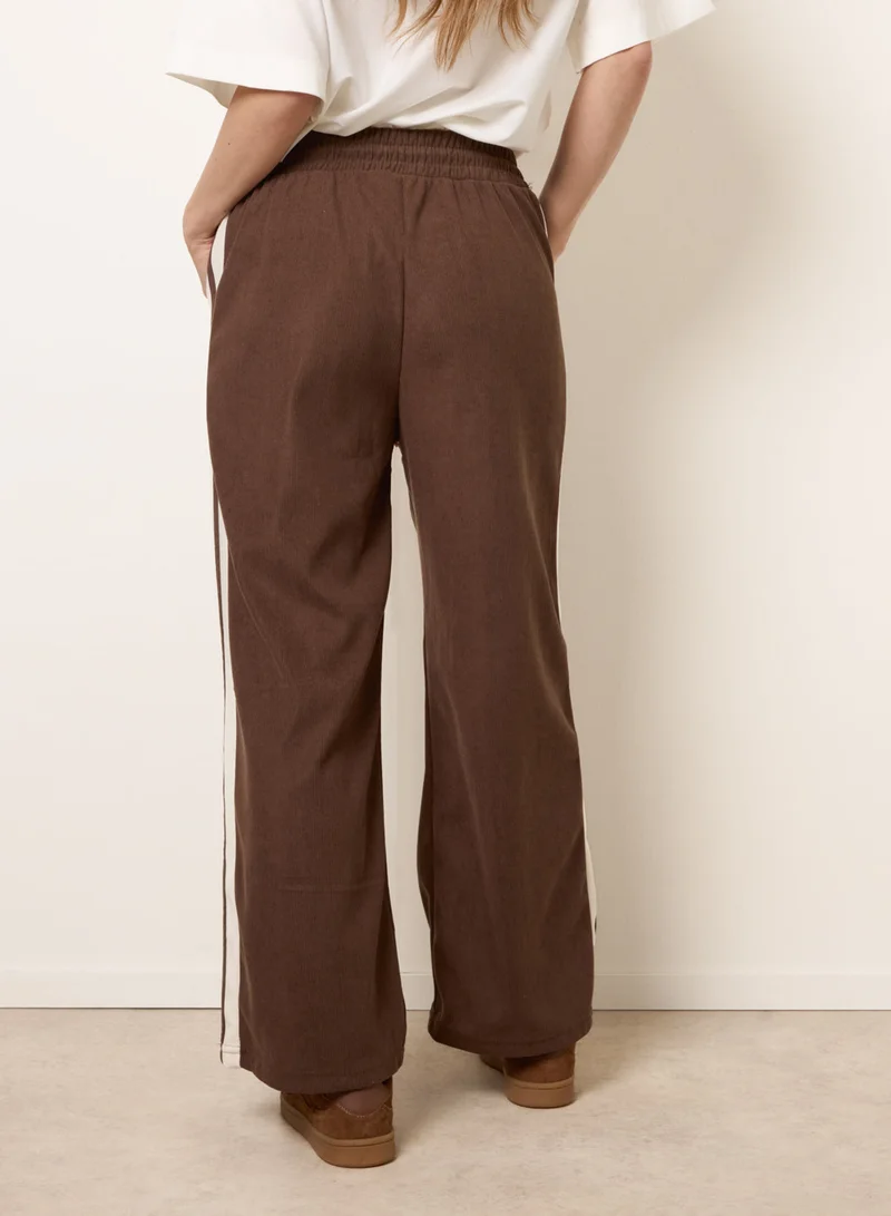 بلو فانيلا Corduroy Side Stripes Trousers