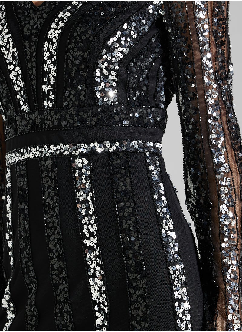 Namshi x Contrast Sequinned Shift Dress  - Image 4