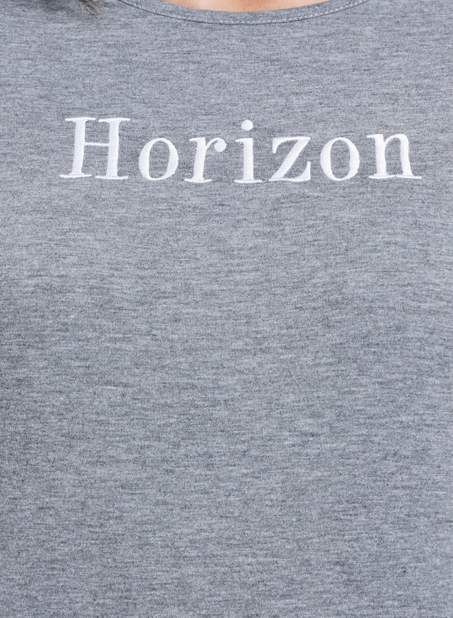 ستايلي تيشيرت مطرز بحواف متباينة - Image 3