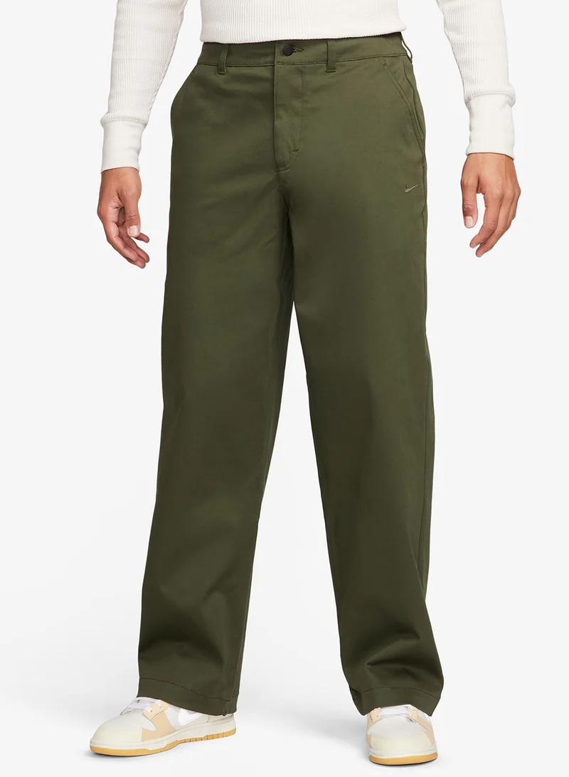 Essential Chino Pants