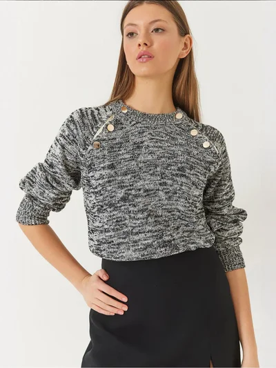 Bianco Lucci LUCCI Textured Knitwear Crew Neck Sweater with Buttons