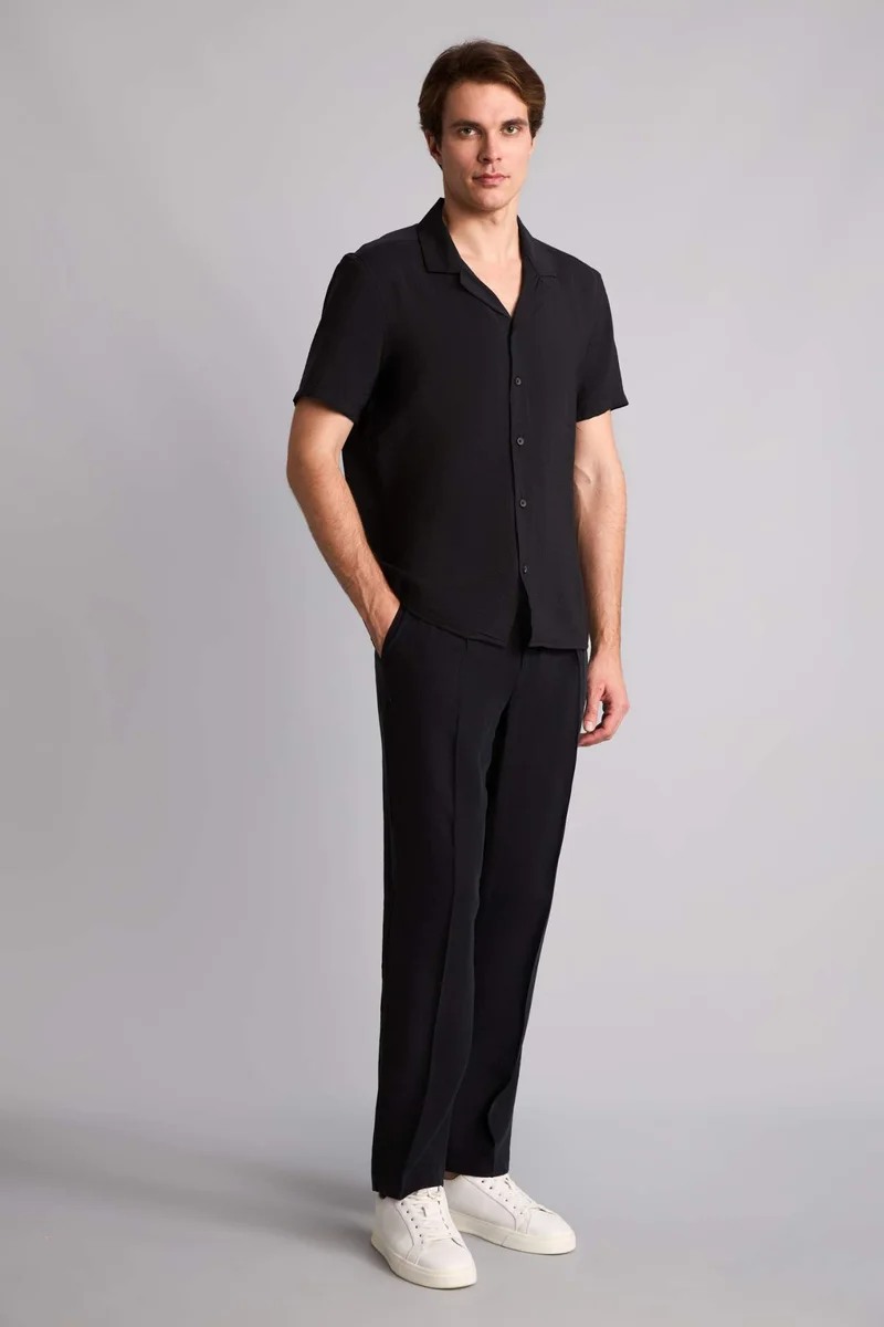 ديفاكتو Modern Fit Modal Short Sleeve Shirt
