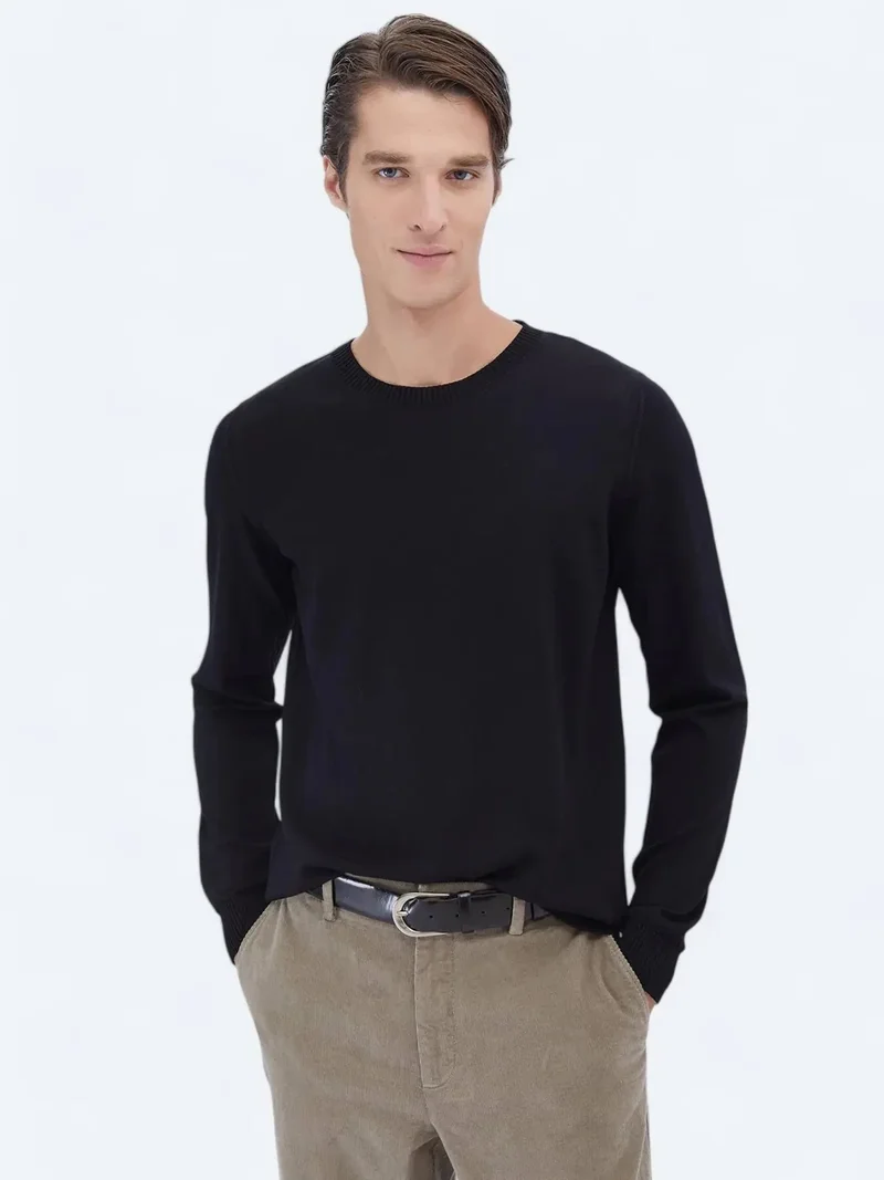 كيب سويت شيرت أسود محبوك