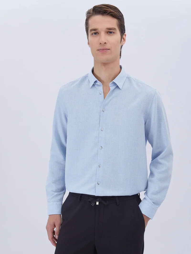 Kip Blue Plain Regular Fit Woven Casual Cotton Blend Shirt