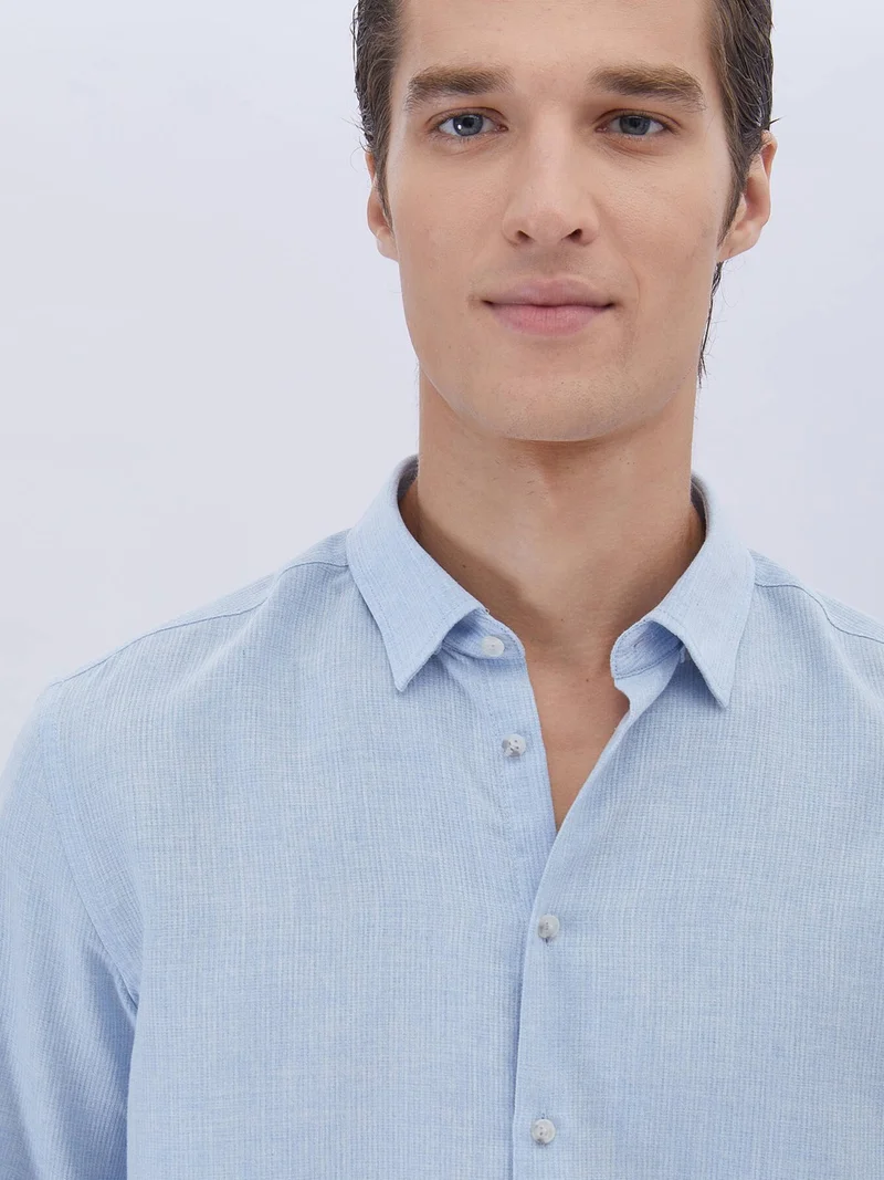 Kip Blue Plain Regular Fit Woven Casual Cotton Blend Shirt