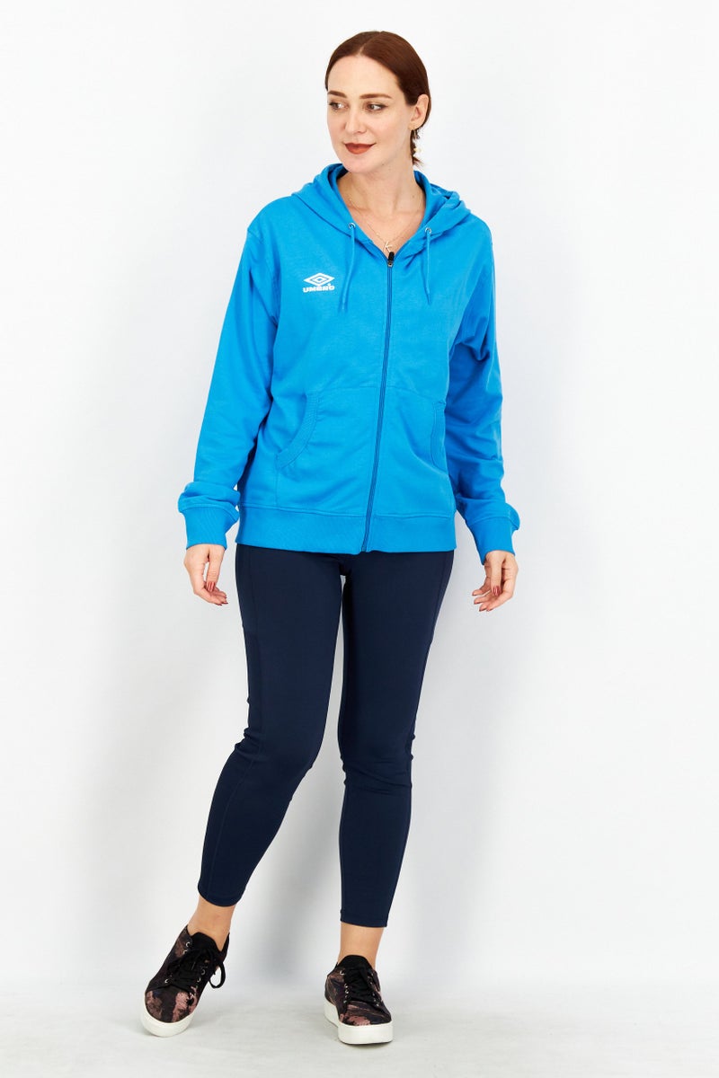 umbro سويت شيرتات رياضية نسائية بغطاء رأس بشعار العلامة التجارية، أزرق - Image 2