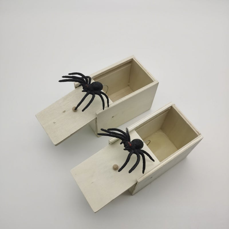 Cross-border best-selling scare wooden box bug spider scare small wooden box scary prank props Douyin same style startled wooden box - Image 1