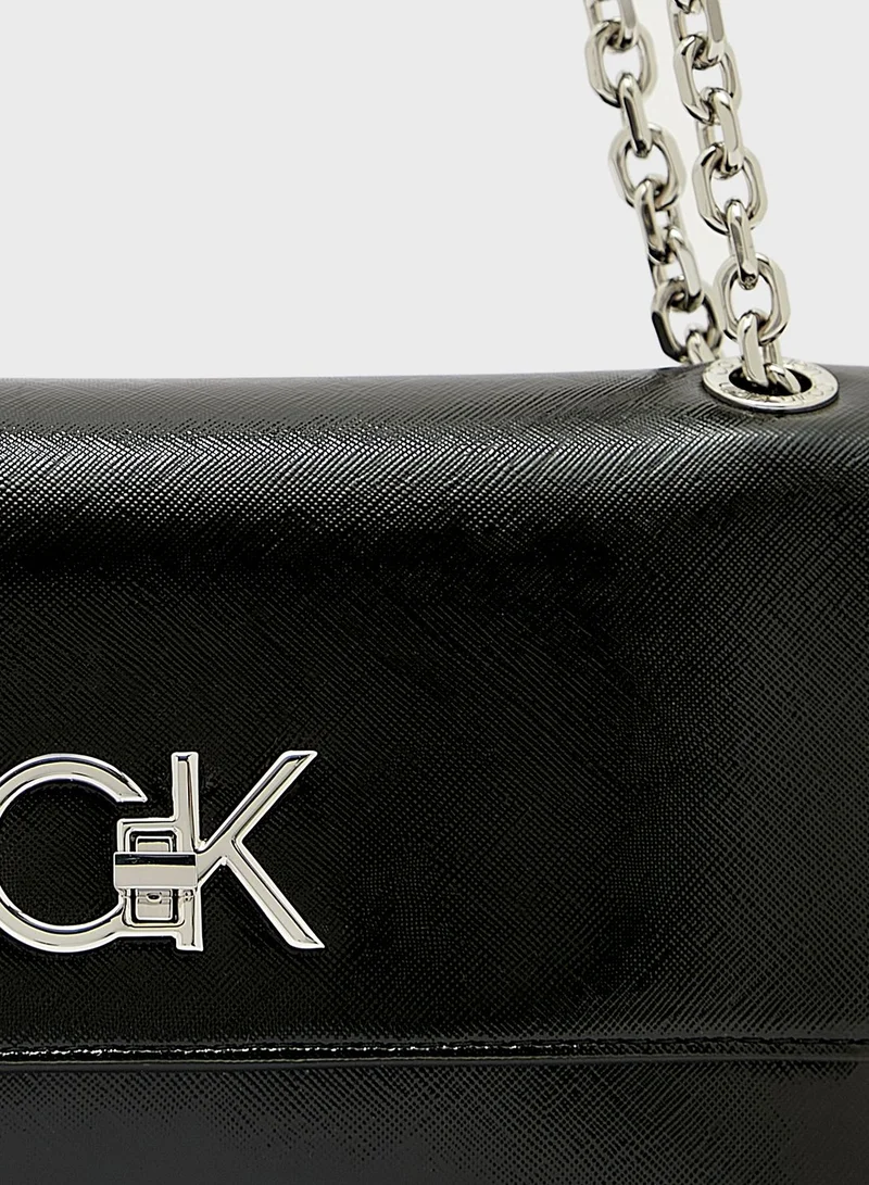 CALVIN KLEIN Re-Lock Chain Detailed Crossbody
