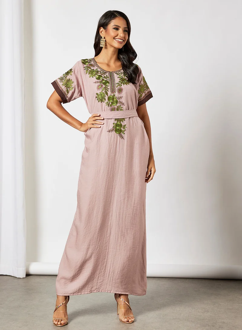 Hayat Jalabiya With Floral Embroidery In Short Sleeves With Belt