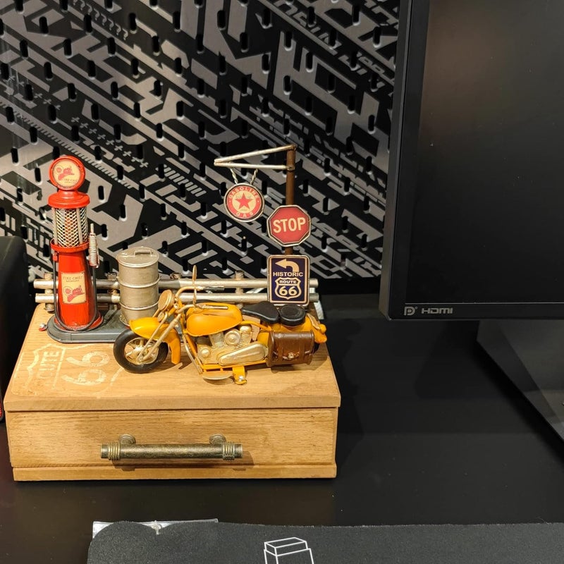VANLAXY Route 66 Desk Table Decor Gas Station Model Miniature Storage Box Decoration Vintage Gas Pump Motorcycle Model Organizer Drawers Jewelry Box Ring Trinket Case Cabinet Retro Home Decor - Image 5