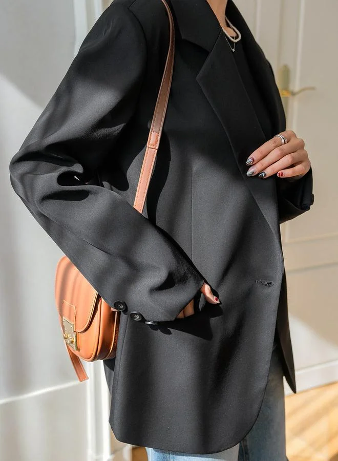 تايك تو بليزر أسود بأزرار مع فتحة خلفية