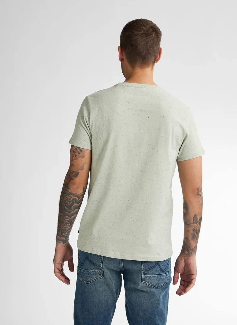 بترول اندستريز تيشيرت رجالي كلاسيك بطبعة