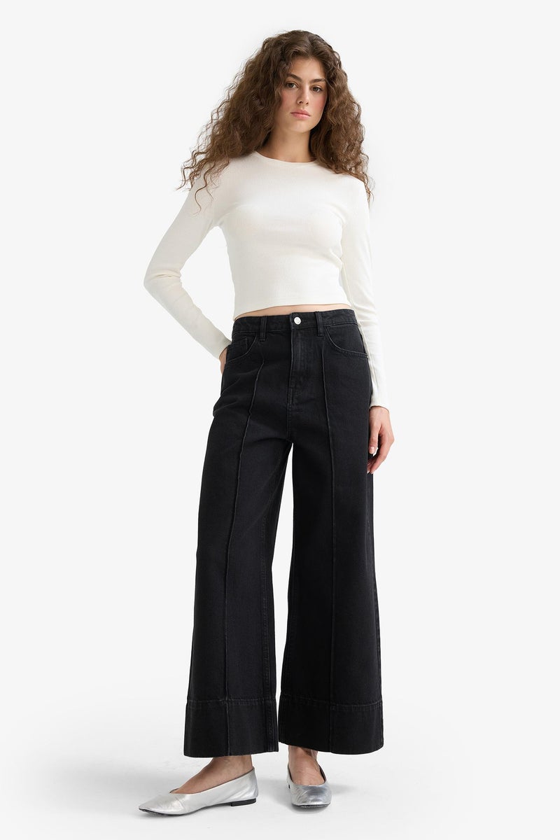 ديفاكتو بنطلون جينز كروب وايد ليج برجل واسع وخصر عالي - Image 2