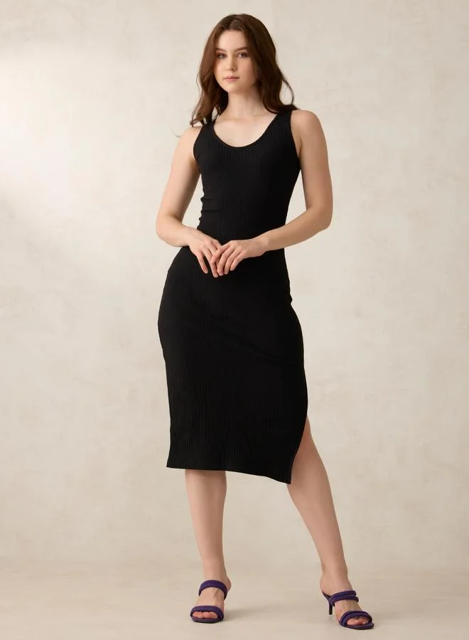 Outzidr  Black Plunge Neck Side Slit Midi Dress for Women | Best Price UAE