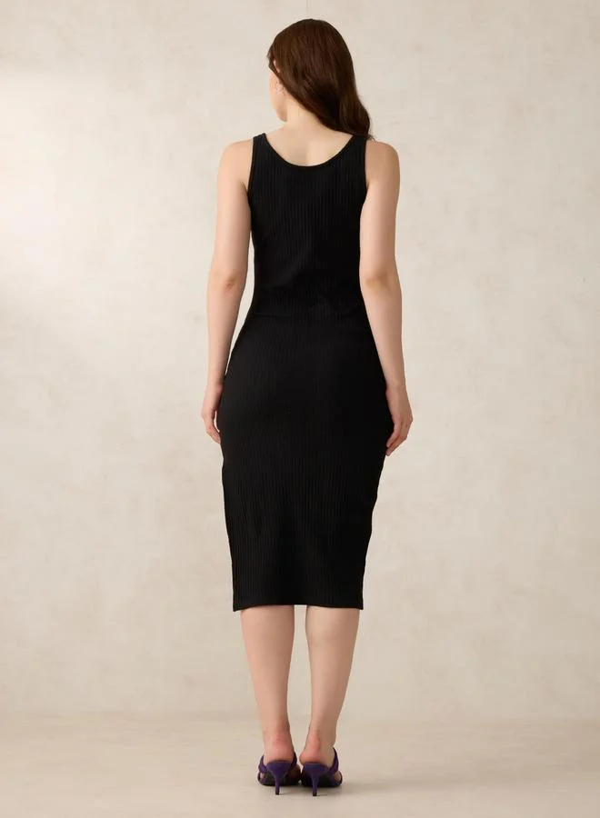 Outzidr  Black Plunge Neck Side Slit Midi Dress for Women | Best Price UAE
