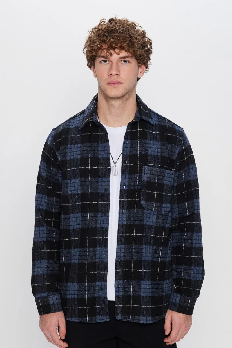 Tudors Men's Classic Fit Regular Cut Lumberjack Button-down Collar Single Pocket Checkered Winter Shirt