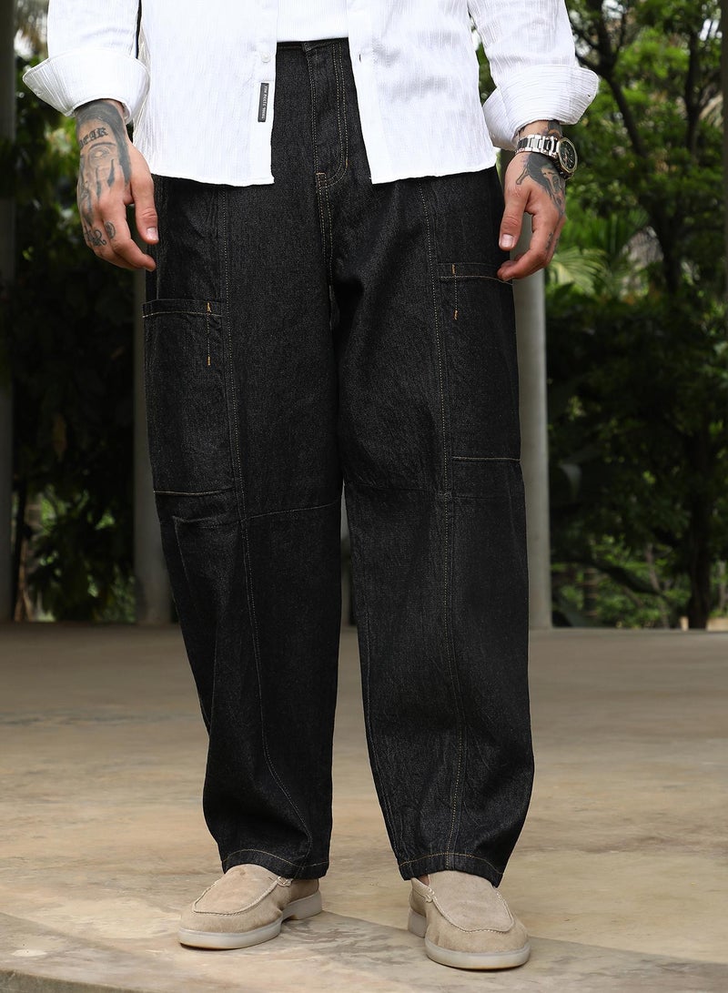 Campus Sutra Men's Charcoal Black Baggy Cargo Denim Jeans For Casual Wear | Mid-Rise | Relaxed Fit | Button Closure | Denim Jeans Crafted With Comfort Fit For Everyday Wear - Image 2