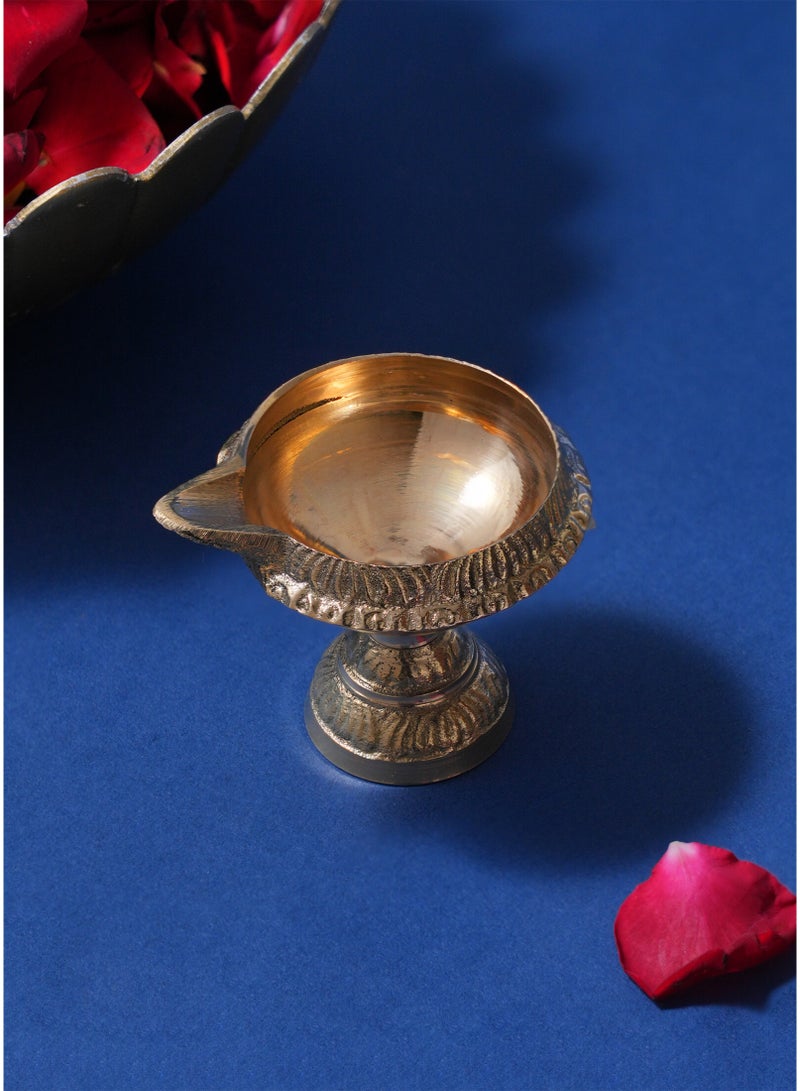 Madhoor Kuber Brass Pooja Diya Gold-Tone for Pooja, Aarti & Diwali, 5 cm, 1 Piece - Image 1