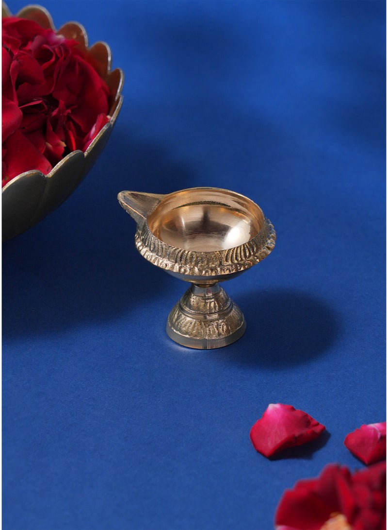 Madhoor Kuber Brass Pooja Diya Gold-Tone for Pooja, Aarti & Diwali, 5 cm, 1 Piece - Image 2