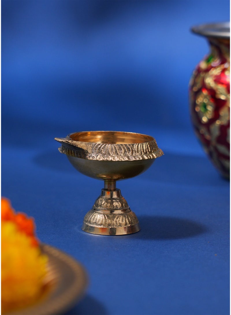 Madhoor Kuber Brass Pooja Diya Gold-Tone for Pooja, Aarti & Diwali, 5 cm, 1 Piece - Image 3