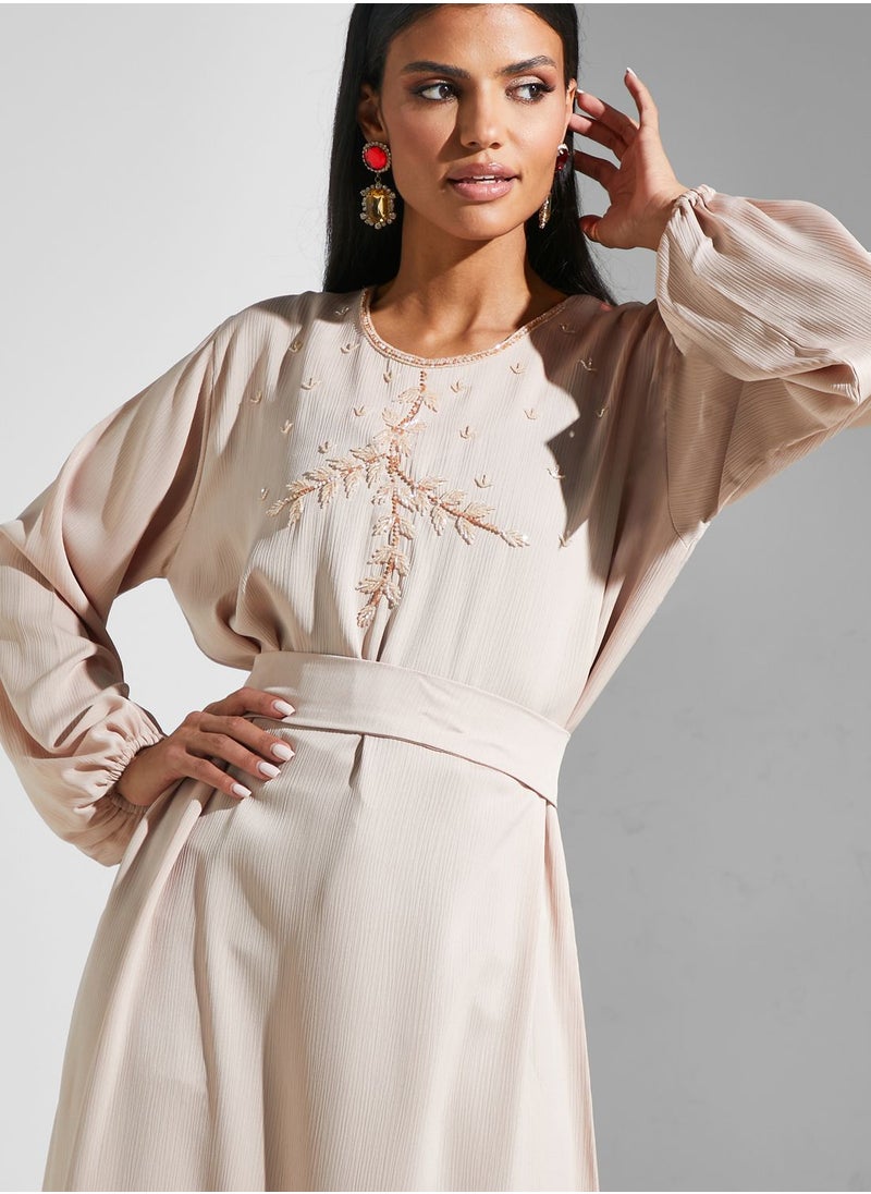 hayas closet - Embellished Belted Jalabiya - Image 1