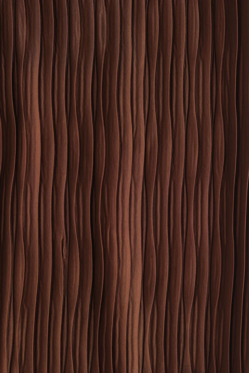 اتش اند ام بنطلون مجعّد بتصميم سهل الارتداء