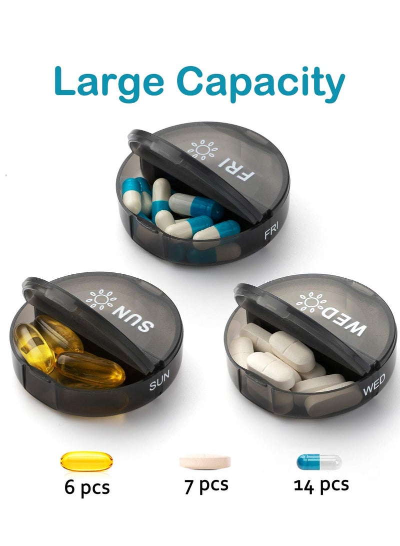 منظم حبوب منع الحمل الأسبوعي مرتين في اليوم، صندوق حبوب دواء دائري محمول للسفر 7 أيام مع مقصورات كبيرة، حقيبة جلدية من البولي يوريثان، حقيبة حبوب سفر محمولة للفيتامينات والأدوية وزيوت السمك (أسود) - Image 2